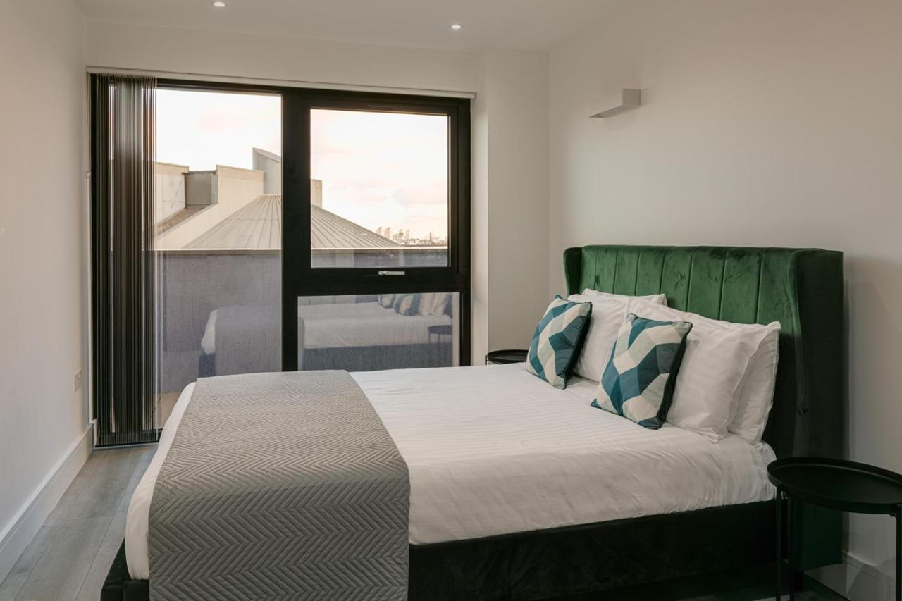Charles Hope London Brentford Apartment Exterior photo